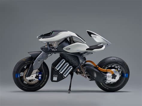 Motoroid leaning electric motorcycle by Yamaha - EvNerds