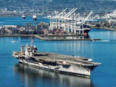 Retired Vietnam-era aircraft carrier Kitty Hawk stops off in Long Beach ...