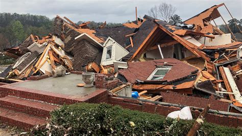 Tornadoes Tear Through Alabama - The New York Times