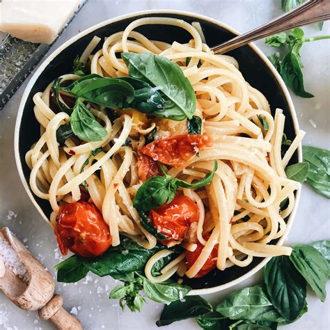 GARLIC AND LEMON LINGUINI WITH BLISTERED CHERRY TOMATOES AND BASIL ...