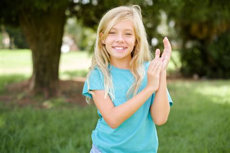 Clapping Hands Kids Images – Browse 4,184 Stock Photos, Vectors, and ...