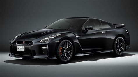 Prices and Specifications for Nissan GT-R Black Edition 2021 in UAE ...