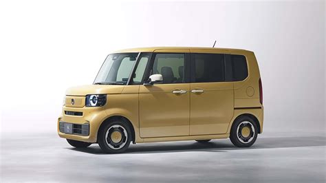 New Honda N-Box Debuts With Tiny Wheels, Huge Interior Space