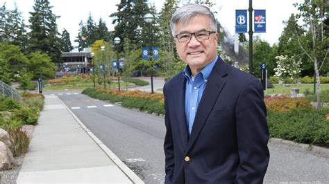 Former Gov. Gary Locke to continue serving as Bellevue College's ...