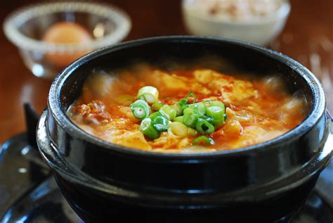 Kimchi Soondubu Jjigae (Soft Tofu Stew) - Korean Bapsang