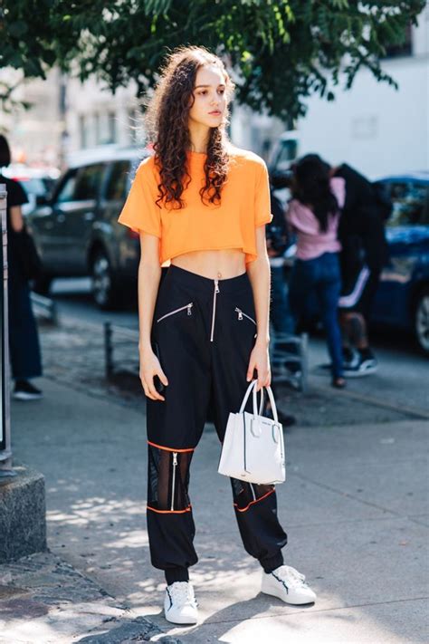 The Streetwear Crowd Can't Quit These Cool Outfits | Fashion week ...