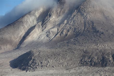 Sinabung Volcano (Gunung Sinabung)