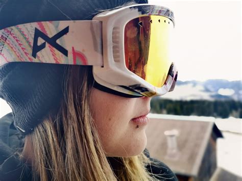 Get Your "Eye" On The Best Snowboard Goggles / Ski Eyewear Out There