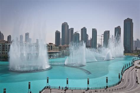 Dubai Fountain, The Dancing Water Fountain – UAE - Traveldigg.com