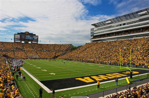 Iowa Football Stadium - Kinnick Stadium - Big Ten Football Online