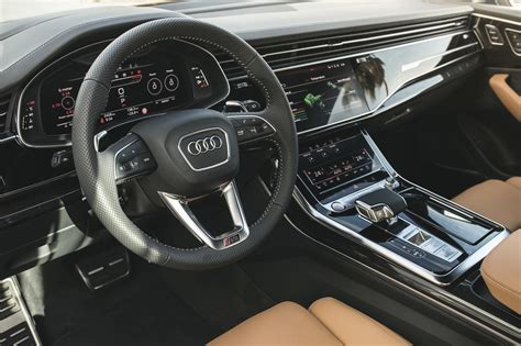 Car Pictures List for Audi RS Q8 2020 4.0 TFSI V8 Quattro (Saudi Arabia ...