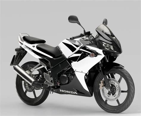 MOTORCYCLE: HONDA CBR 125