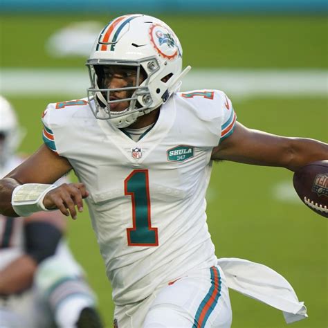 Tua Tagovailoa, Dolphins Defeat Justin Herbert, Chargers for 5th ...