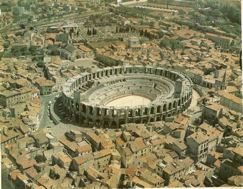 Anfiteatro de Nimes | VirTimePlace