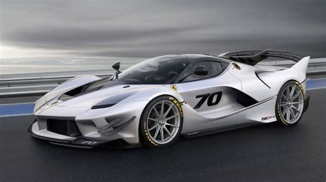 Ferrari FXX K Evo Debuts With More Aero, Less Weight