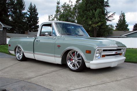 こちらの Chevrolet C-10の通販 by k1k2k2k8 即購入歓迎です♪｜シボレーならラクマ - 1969 Chevy ホビー