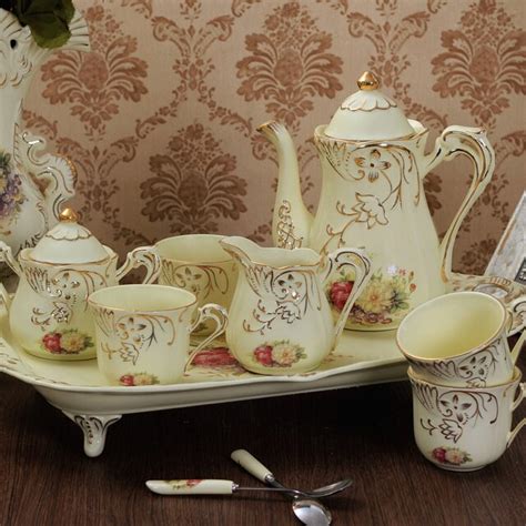 8 PIECES European tea set, coffee cup set, British afternoon tea red ...