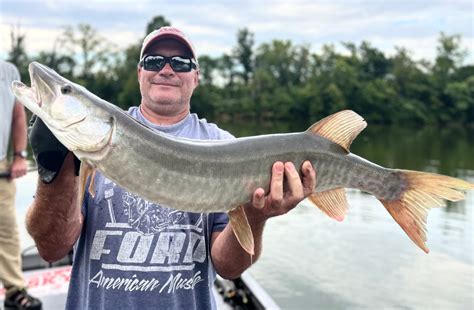 Covering New Large Lakes to Catch a Monster Musky – Musky Shop