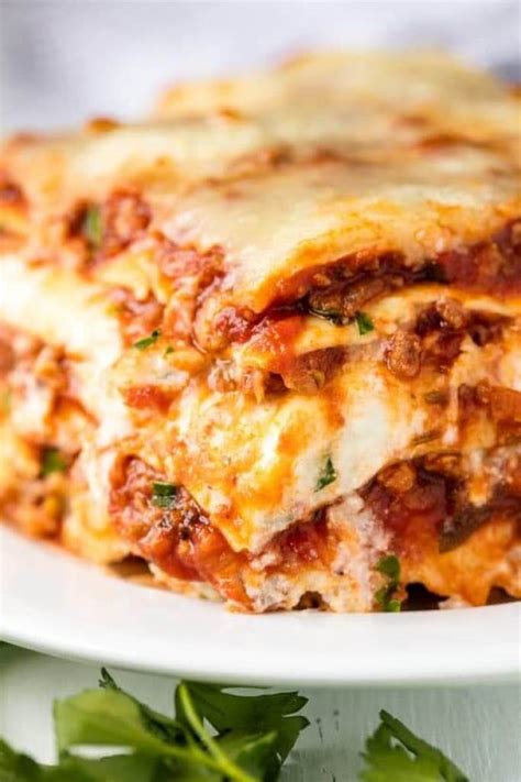 Easy Meat Lasagna Recipe With Ricotta Cheese - Hina Munawar