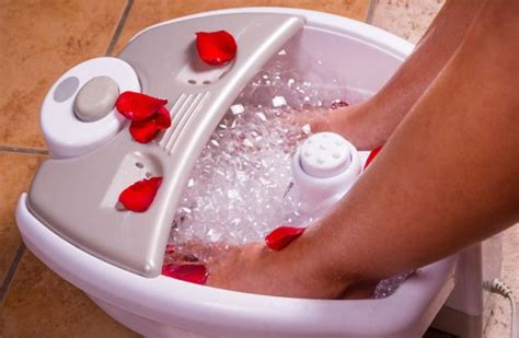 Fancy A Foot Spa At Home? Here Are 5 Interesting DIY Friendly Spas!