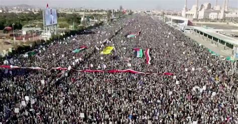 Thousands protest in Yemen following US and UK strikes on Houthi ...