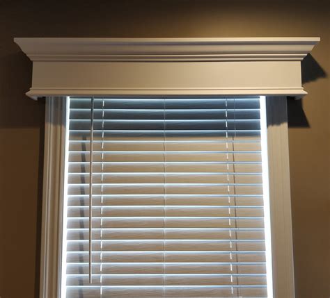 10+ Wood Window Valance Ideas – HOMYRACKS