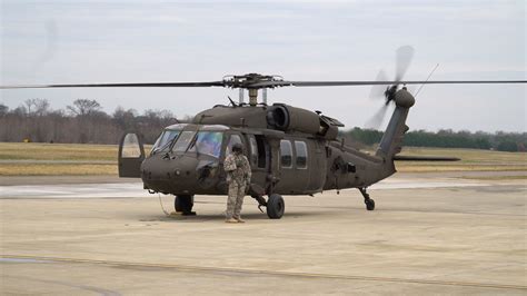 UH-60V Black Hawk completes first flight - Military news - NewsLocker