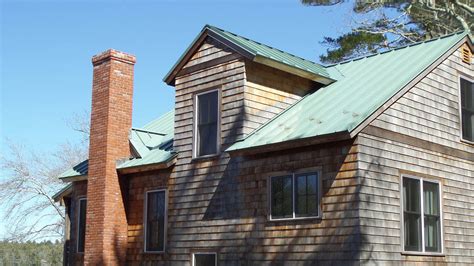 Cedar Shake Siding Cost in 2020: Pros & Cons of Cedar Siding