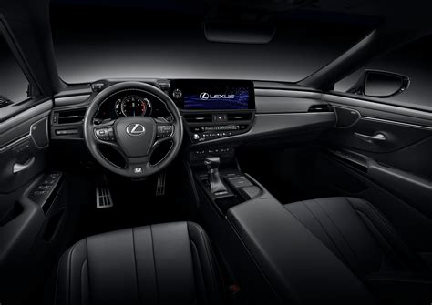 2022 Lexus ES Receives Subtle Exterior Changes, New 12.3-Inch Screen