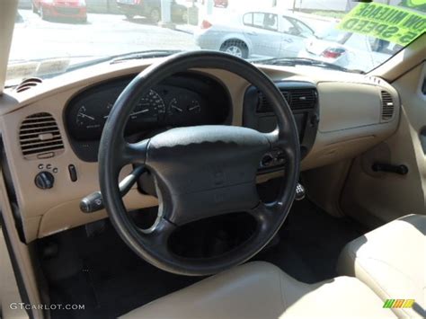 Beige Interior 1998 Mazda B-Series Truck B2500 SX Regular Cab Photo ...