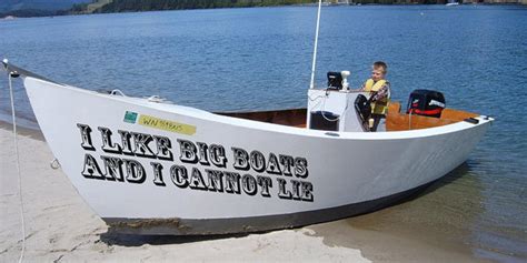 20 Funny Boat Names for People who Love Puns