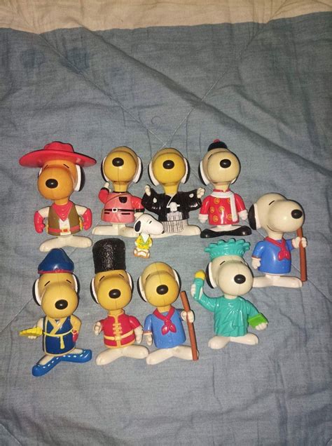 Snoopy figures vintage on Carousell