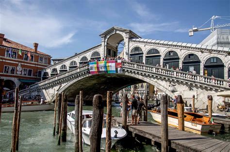 A Guide to the Most Famous Bridges in Venice, Italy