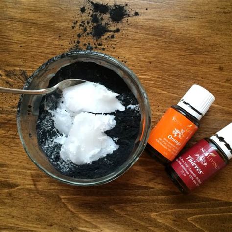 DIY Toothpaste: A Natural Path to a Fresh Breath