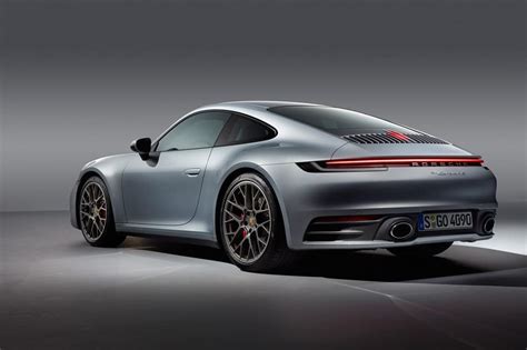 2019 Porsche 718 Cayman vs 2019 Porsche 911 Carrera | Beverly Hills Porsche