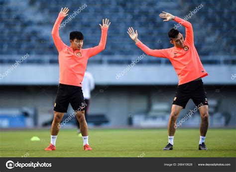 Head Coach Fabio Cannavaro His Players China's Guangzhou Evergrande ...