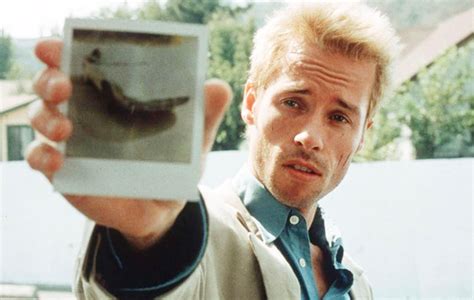 ‘Memento’ explained: making sense of Christopher Nolan’s mind-bending ...