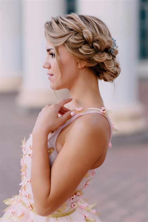 10 Wedding Hairstyle Ideas For Long Hair - Eluxe Magazine