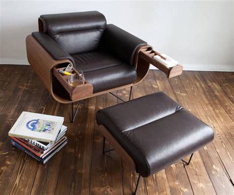 El Purista Leather Smoking Arm Chair With Slide Out Storage Pockets