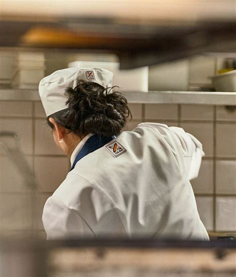 Chef Uniforms For Women | Explore Our Collection – chef.com.au