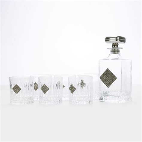 6 Whiskey Glasses Decanter Set at Rs 12980/piece | Decanter Set in New ...