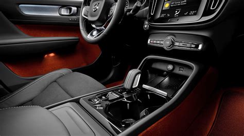 Volvo xc40 2017 D4 Interior Car Photos - Overdrive