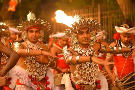 Kandy Esala Perahera – Sri Lanka’s most flamboyant cultural event ...