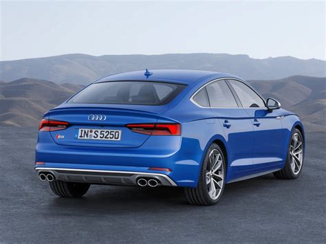 Foto Der-neue-Audi-A5-Sportback-005.jpg vom Artikel Der neue Audi A5 ...