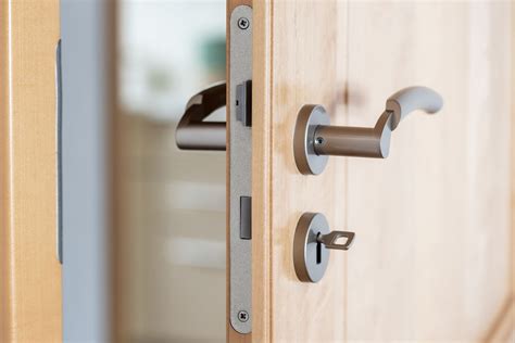 10 Types of Door Handles and How to Choose