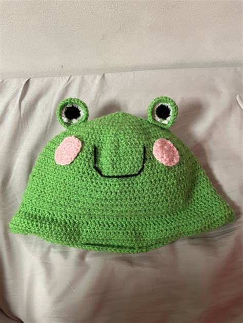 Frog hat: Crochet pattern | Ribblr