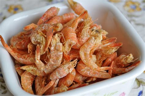 Sauteed Dried Shrimp (마른새우 볶음 Maleun Saewoo Bokkeum) | Kimchimari