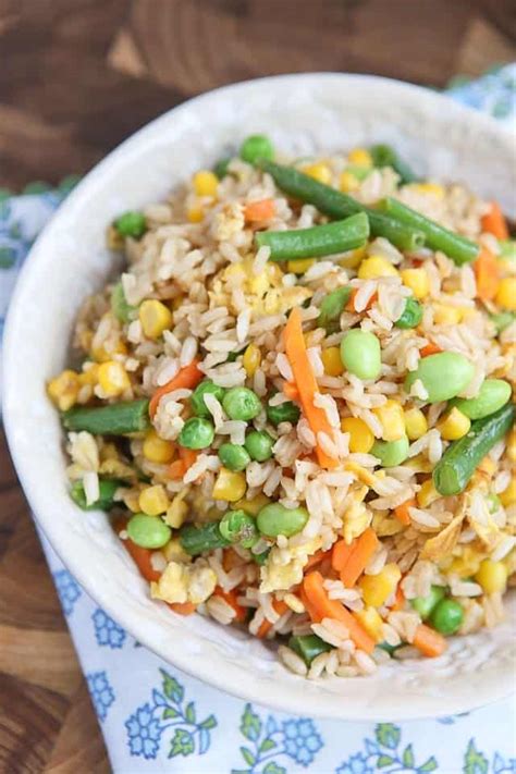 5-Ingredient Vegetable Fried Brown Rice - Aggie's Kitchen