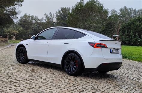 Teste Tesla Model Y Performance: Eletricamente superior