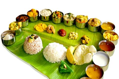 Onam Sadhya of Kerala : The Banana-Leaf Food Platter of Onam Festival ...